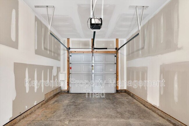 Building Photo - 3705 Nathans Wy