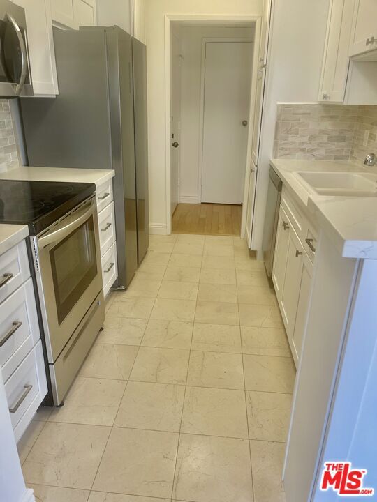 Building Photo - 1097 S Bedford Dr