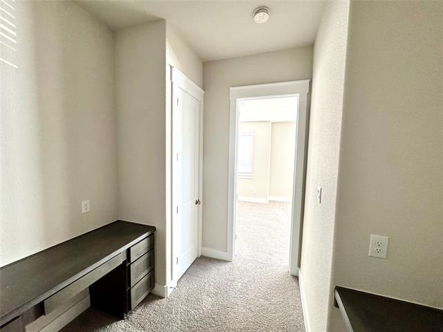 Building Photo - 809 Meadowcrest Dr