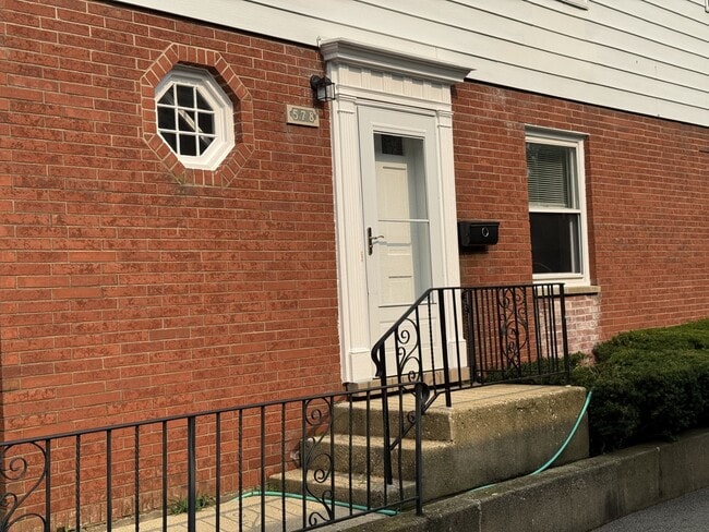 Building Photo - 578 Ivy Ct