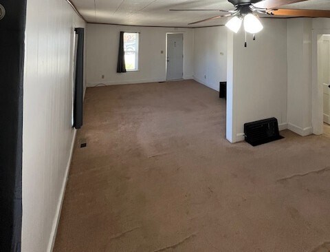 Building Photo - 452 S Tulip St