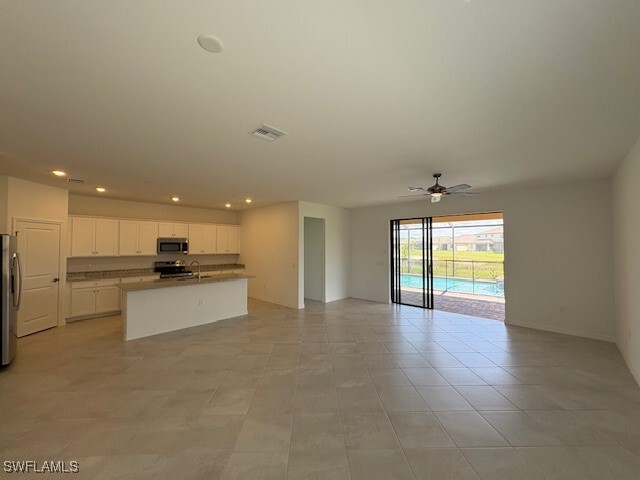 Building Photo - 14874 Palamos Cir
