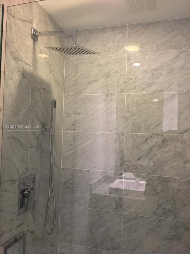 Building Photo - 801 S Miami Ave