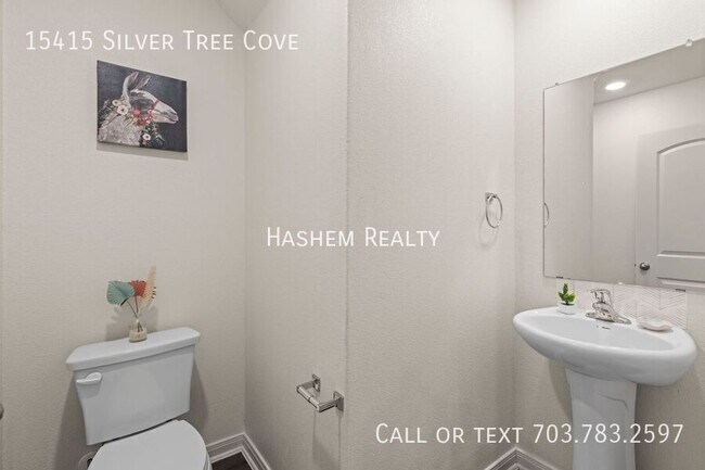 Building Photo - 15415 Silver Tree Cove