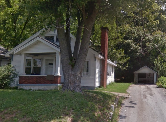 Primary Photo - 1202 Cates St