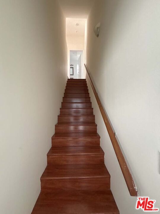 Building Photo - 915 Broadway St