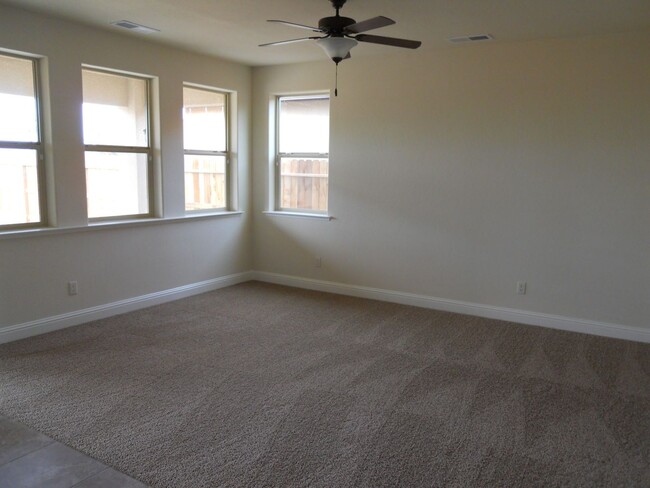 Building Photo - Granville Built 3 Bedroom for Rent in Copp...