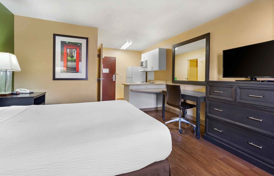 Building Photo - Furnished Studio-Albuquerque - Rio Rancho