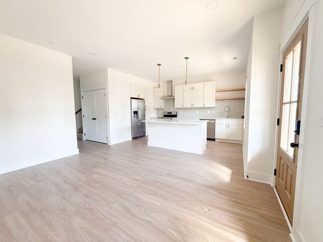 Building Photo - Crofton Style | Spacious 4-Bedroom Highbury Home with Pool and Pickleball Court