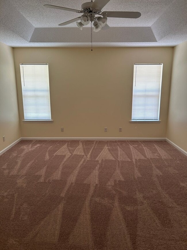 Building Photo - 126 Dukes Way