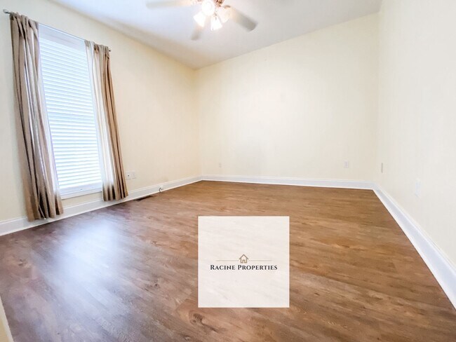 Building Photo - Beautiful Ranch Style Home in Wellford, SC