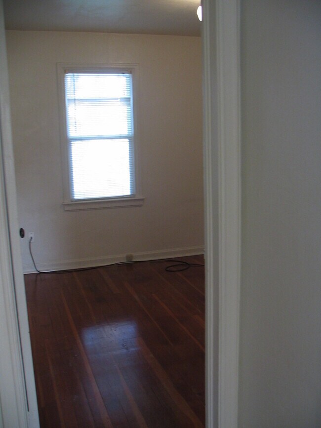 Building Photo - Charming 3 bedroom, 2 bathroom Home by the Foothills and Close to Downtown Boise