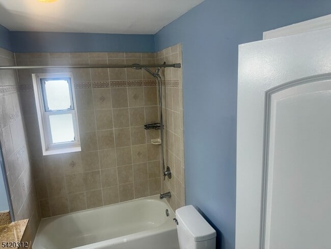 Building Photo - 70 S Munn Ave