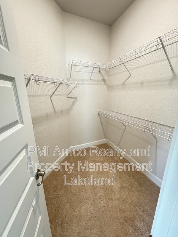 Building Photo - 1500 Grey Eagle Ln