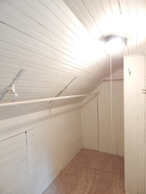 Building Photo - 2Bd/2Ba Two Story House - Available to View!