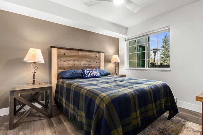 Building Photo - 3377 Sunburst Ct