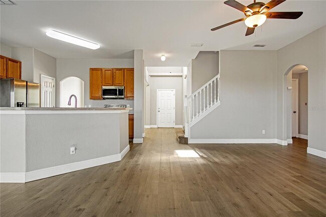 Building Photo - 1405 Vista del Lago Blvd