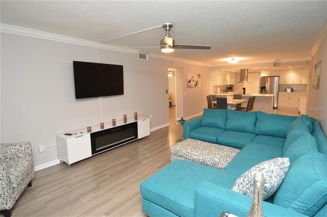 Building Photo - 4908 38th Way S