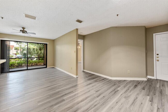 Building Photo - 4057 Crockers Lake Blvd
