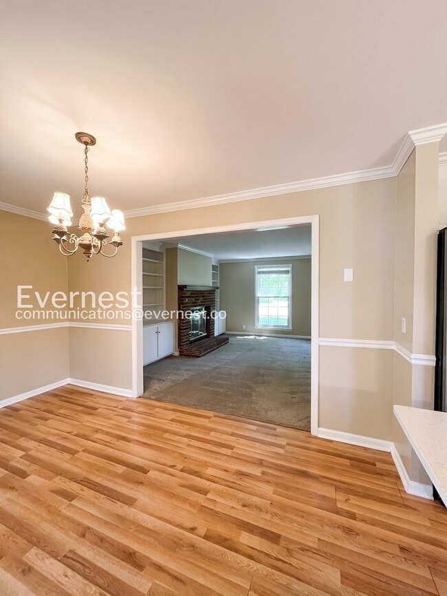 Building Photo - 1203 Countryside Dr