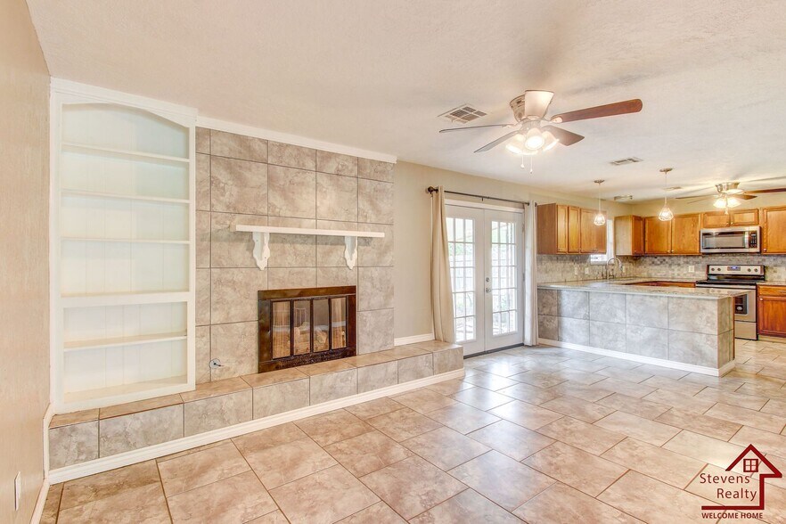 Building Photo - 303 SW 72nd St