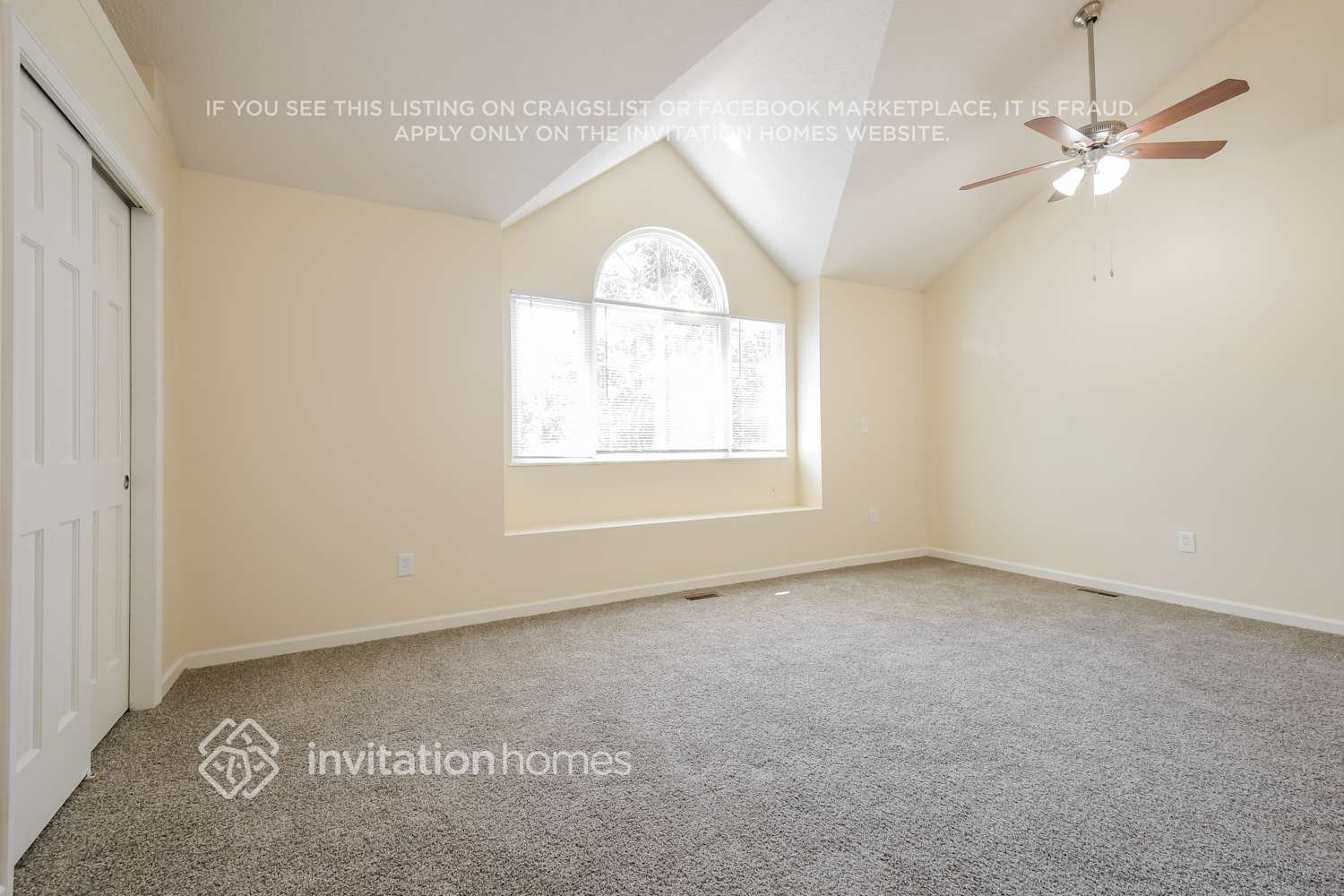 Building Photo - 12438 W 84th Dr