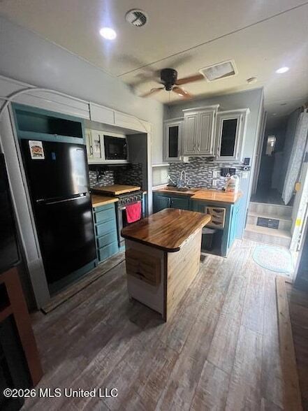 Building Photo - 218 Lawrence Reid Rd