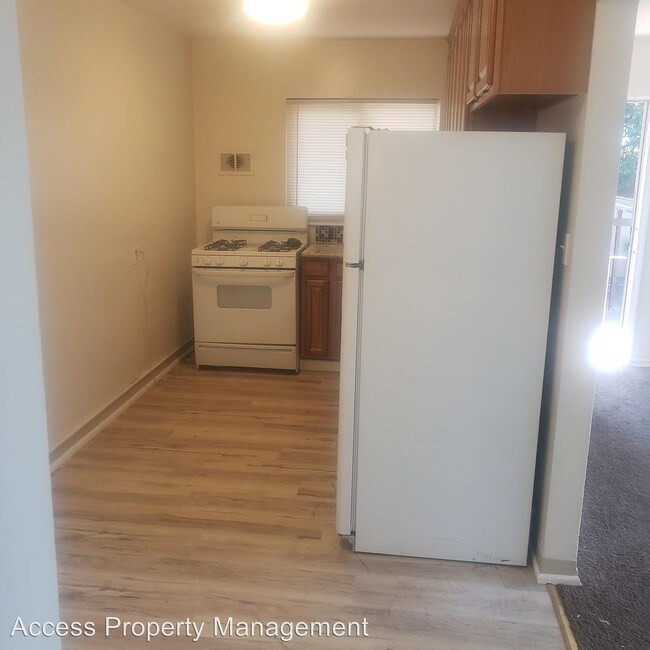 Building Photo - 2324-2330 Grant Ave