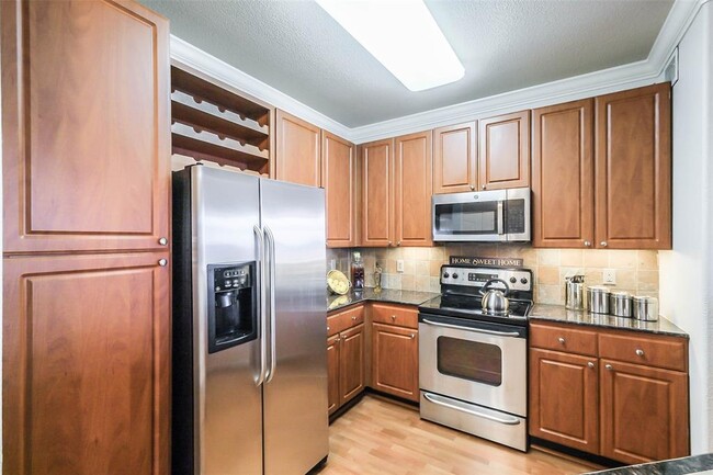 Building Photo - 1711 Old Spanish Trl