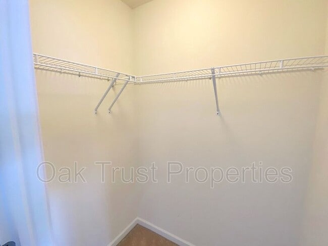 Building Photo - 8145 Ronda Dr