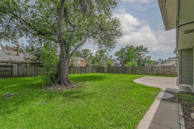 Building Photo - 15419 Swan Creek Dr