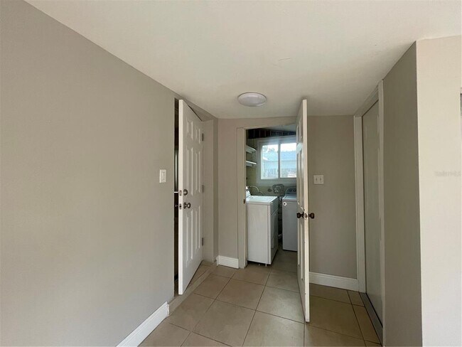 Building Photo - 3414 W Ballast Point Blvd