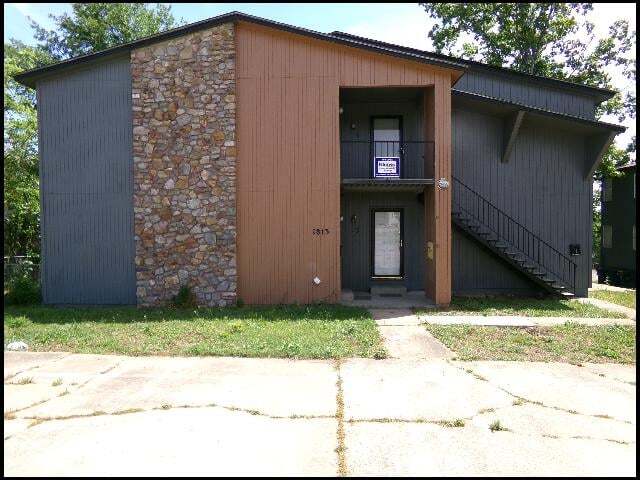 Building Photo - 1813 Sanford Dr