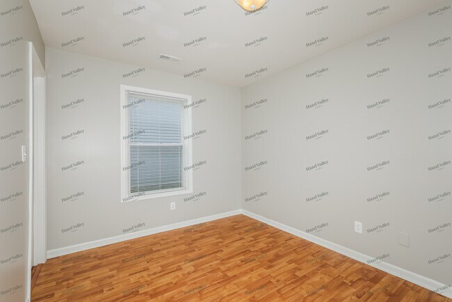 Building Photo - 6091 Parrington Dr