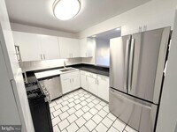 Building Photo - 606 Cooper Landing Rd