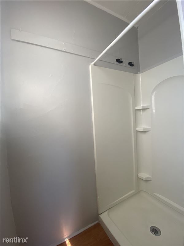 Building Photo - 88 Elgin Park