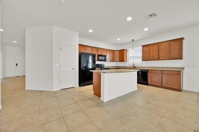 Building Photo - 8755 Rindge Rd