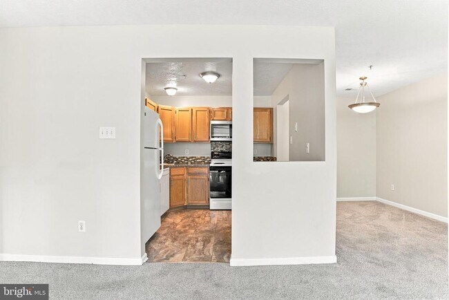 Building Photo - 127 Brookland Terrace