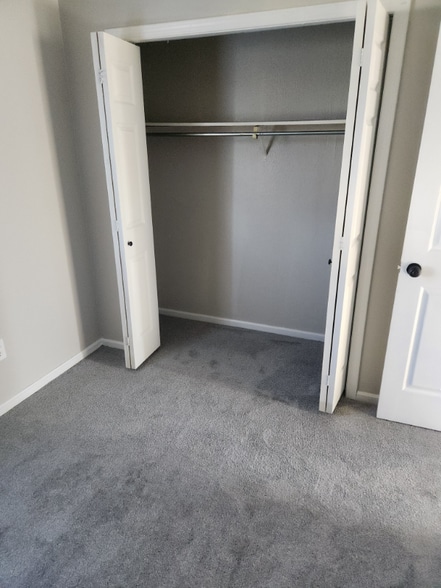 Building Photo - 2200 Harsh Ave SE