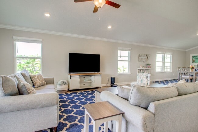 Building Photo - ST. AUGUSTINE HOME FOR RENT!