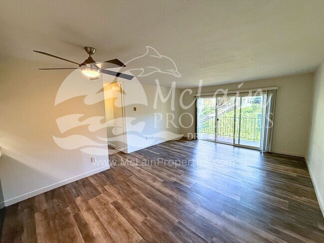 Building Photo - The Grove 2bd/1ba, Corner Unit