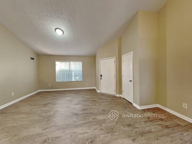 Building Photo - 2169 Silver Thorn Ct