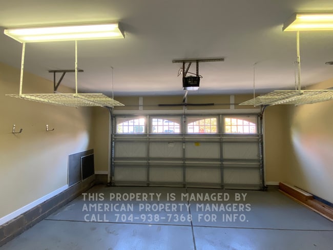 Building Photo - 4891 Breden St