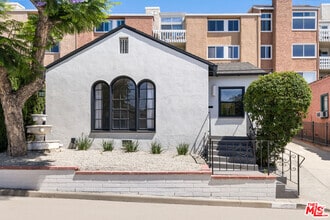 Building Photo - 3305 Wood Terrace