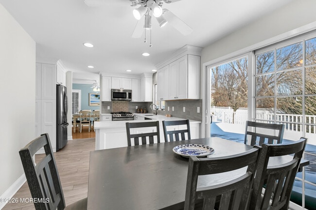 Building Photo - 79 Riverdale Ave