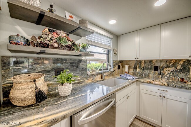Building Photo - 15350 Moonraker Ct