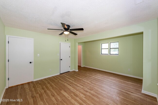 Building Photo - 1100 Audrey Ct