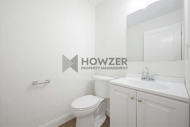 Building Photo - 24 Crocker St