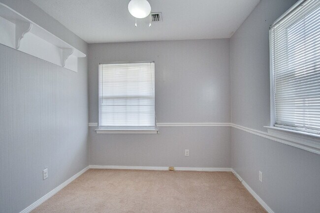 Building Photo - Pool Home with Office, Two Primary Suites ...