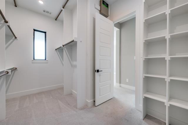 Building Photo - 6129 Echelon Way